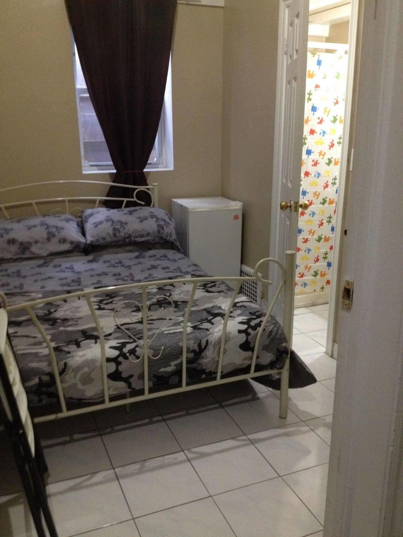 Toronto Travellers Home ภายนอก รูปภาพ